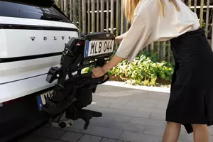 Small Thule OutPace LS 240514 8275