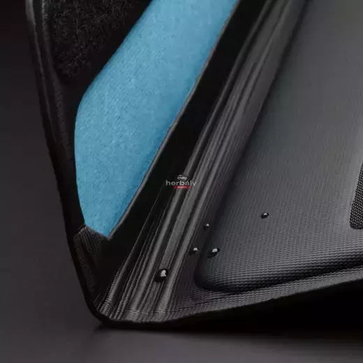 Thule Gauntlet TMAS-111 10-11" laptop tok
