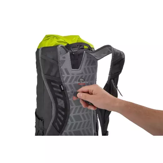 Thule Stir 211500 túrahátizsák 20L, sötétszürke