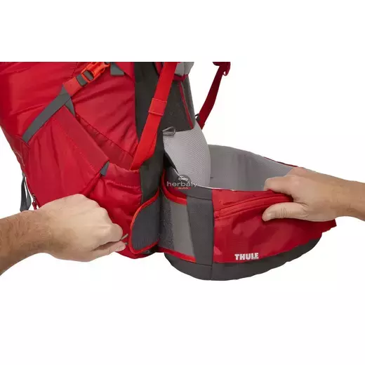 Thule Versant 211103 női túrahátizsák 70L, piros
