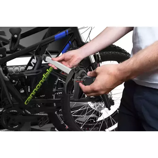 Thule VeloSpace XT 939 3-as Kerékpártartó vonóhorogra, ezüst