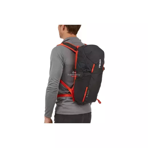 Thule Alltrail 3203739 túrahátizsák 15L, fekete/narancssárga