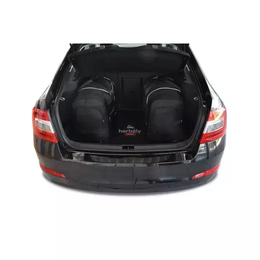 Kjust utazótáska szett Skoda Octavia Liftback 2013-2020, 5 darab táskával (7037018) Kjust utazótáska szett Skoda Octavia Liftback 2013-2020, 5 darab táskával (7037018)