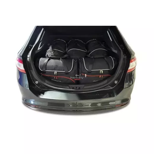 Kjust utazótáska szett Ford Mondeo Liftback 2014+, 5 darab táskával (7015018) Kjust utazótáska szett Ford Mondeo Liftback 2014+, 5 darab táskával (7015018)