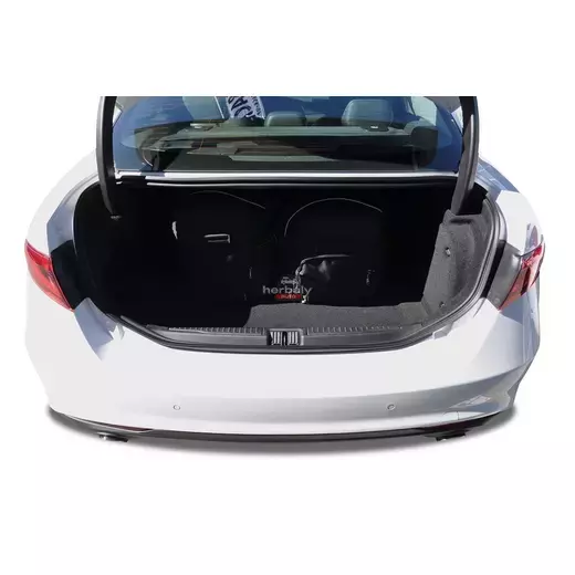 Kjust utazótáska szett Alfa Romeo Giulia 2015+, 4 darab táskával (7001006)