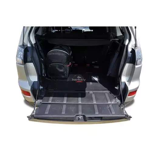 Kjust utazótáska szett Mitsubishi Outlander 2006-2012, 5 darab táskával (7029011)