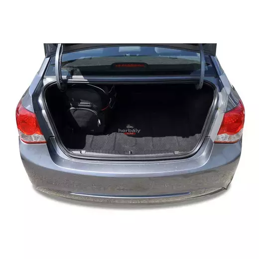 Kjust utazótáska szett Chevrolet Cruze Limousine 2008+2014, 5 darab táskával (7009003)