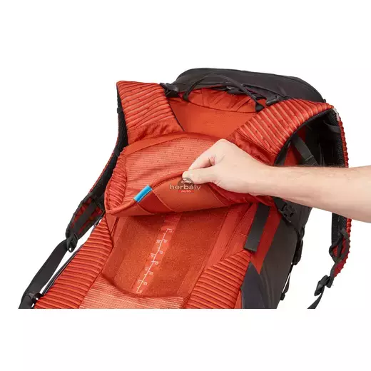 Thule Versant 3204105 Férfi hátizsák 60 L, Fekete