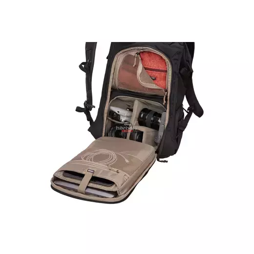 Thule Covert DSLR 3203906 fotós táska, Fekete