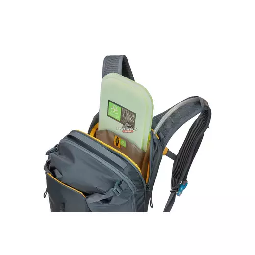 Thule Rail 3204482 hátizsák 18 L, Szürke