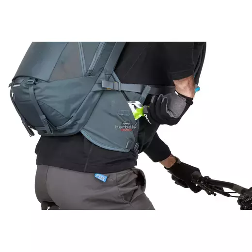 Thule Rail 3204482 hátizsák 18 L, Szürke