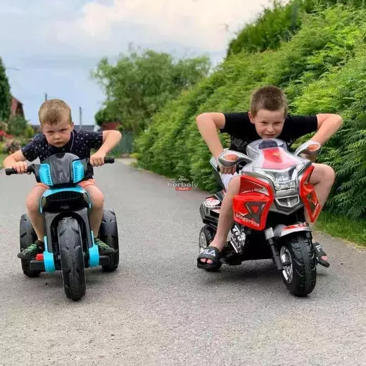 Gyermek elektromos motor Baby Mix RACER fehér