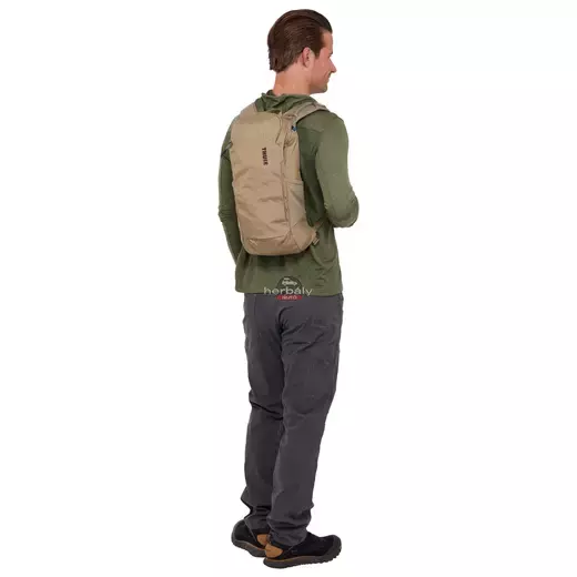 Thule AllTrail 3205078 Hidratációs túrahátizsák 10L, világosbarna Thule AllTrail 3205078 Hidratációs túrahátizsák 10L, világosbarna