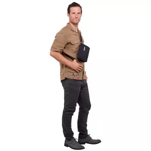 Thule Paramount CrossBody 2L 3205005, fekete Thule Paramount CrossBody 2L 3205005, fekete