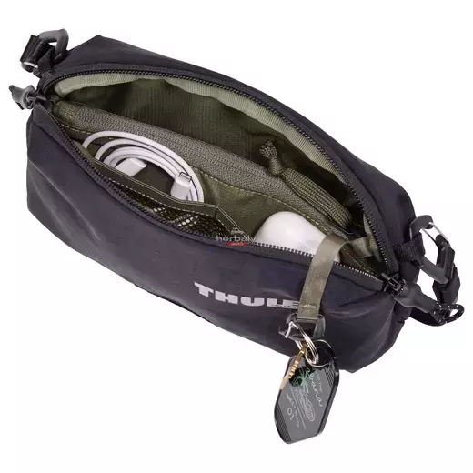 Thule Paramount CrossBody 2L 3205005, fekete Thule Paramount CrossBody 2L 3205005, fekete