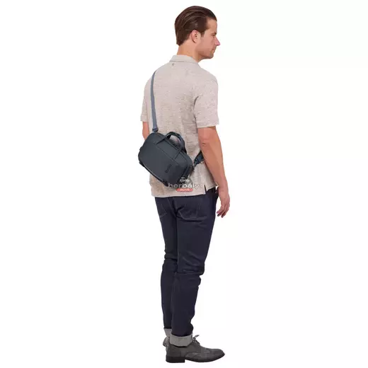 Thule Subterra 2, 3205036 Válltáska 5L, sötétkék