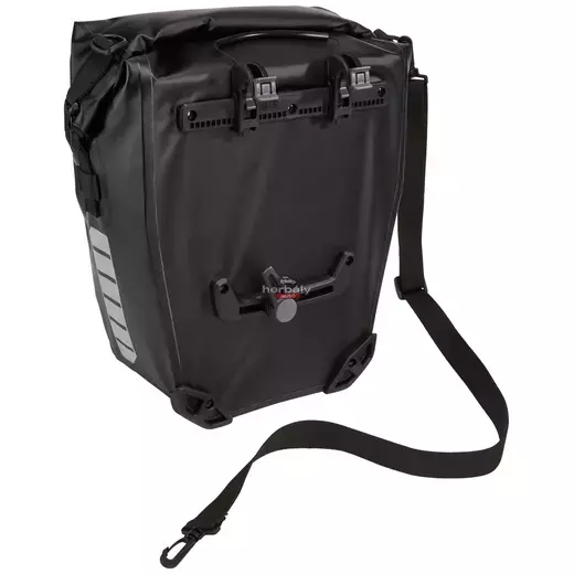 Thule Shield 3205288 kerékpáros táska 25L, fekete Thule Shield 3205288 kerékpáros táska 25L, fekete