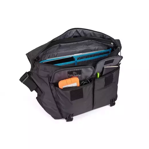 Thule Covert DSLR Messenger TCDM-101 fotós oldaltáska