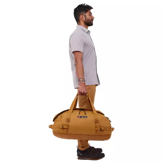Thule Chasm 3204991 sporttáska 40 L, Golden Thule Chasm 3204991 sporttáska 40 L, Golden