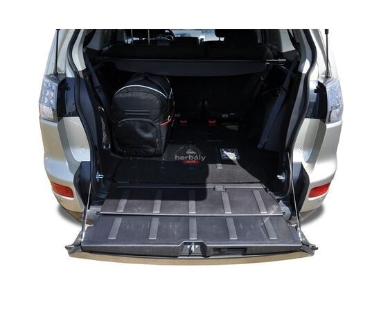 Kjust utazótáska szett Mitsubishi Outlander 2006-2012, 5 darab táskával (7029011)