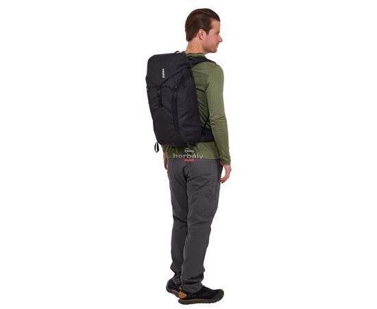 Thule AllTrail 3205088 Daypack túrahátizsák 25L, fekete